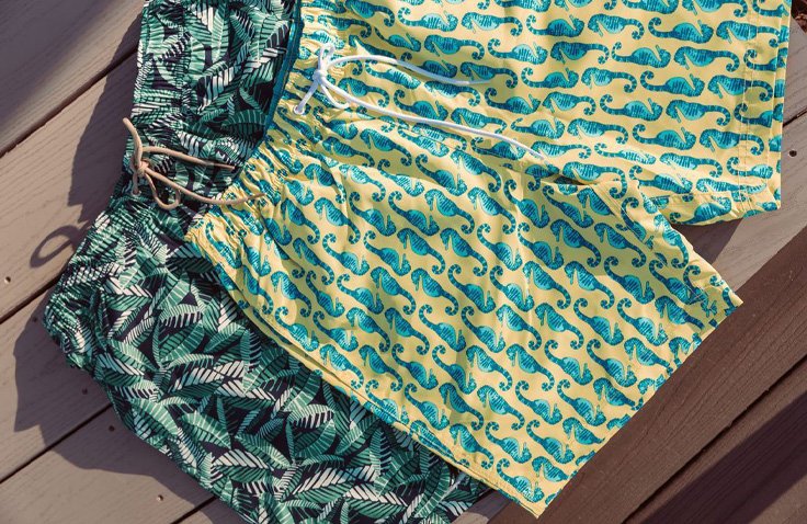 printed swim trunk