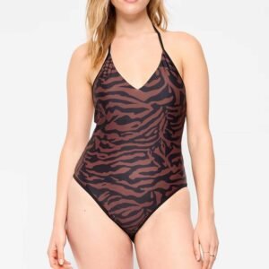 Versatile Tankinis Tailored for Every Body